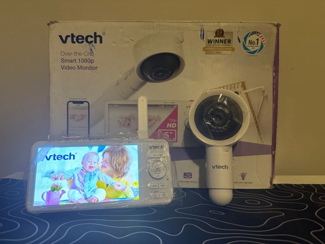 VTech RM5887HD Over-the-Crib Baby Monitor – 5″ WiFi 1080p HD