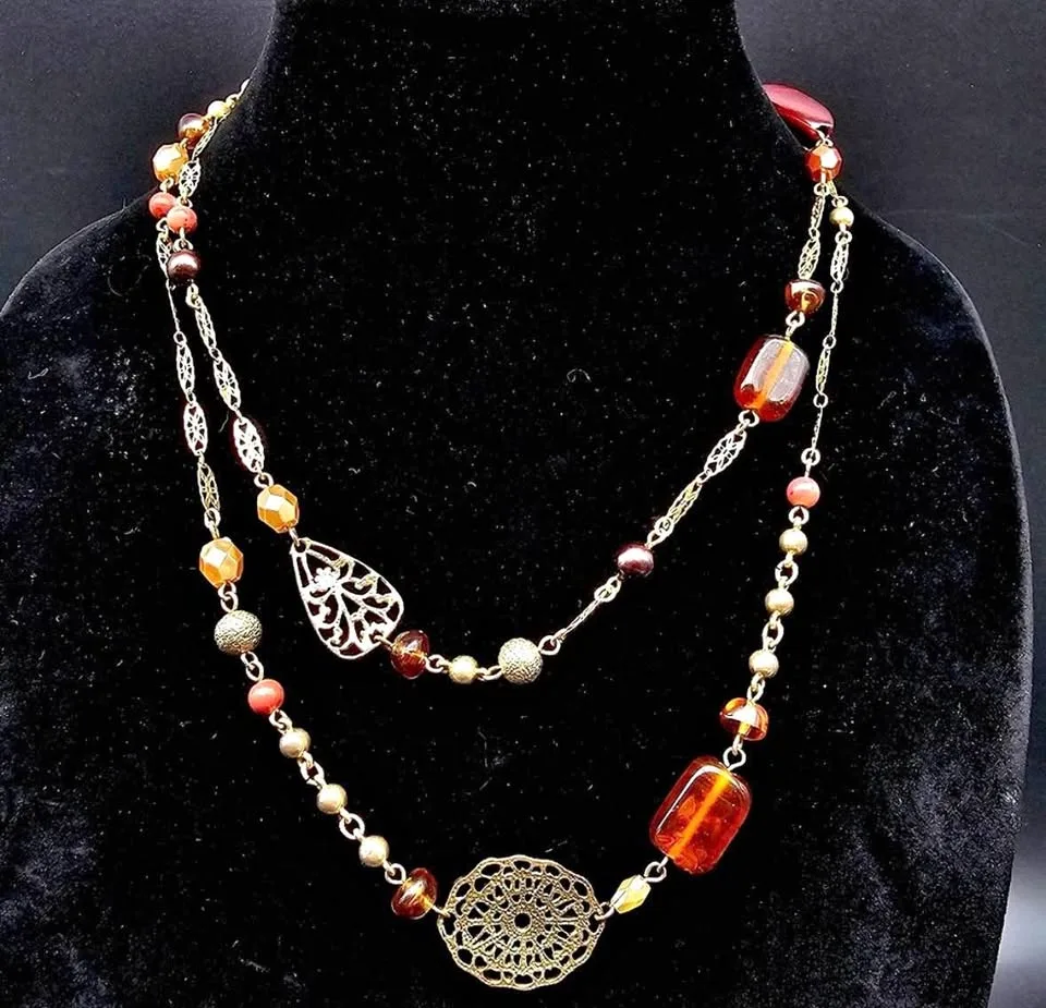 Avon Station Necklace (Signed Vintage, Beaded, Gold Tone, Red) thumbnail