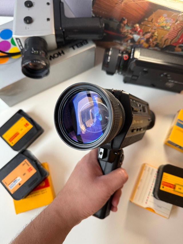 Bell & Howell 2146XL Super 8 Camera (Film Tested) - photo 2
