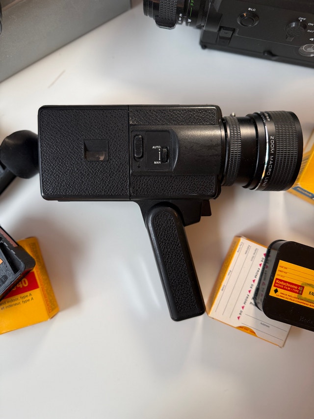 Bell & Howell 2146XL Super 8 Camera (Film Tested) - photo 3