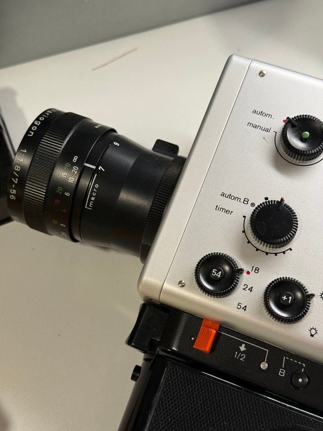 Nizo 561 Macro Super 8 Camera + AA Battery Light Meter Upgrade - photo 2
