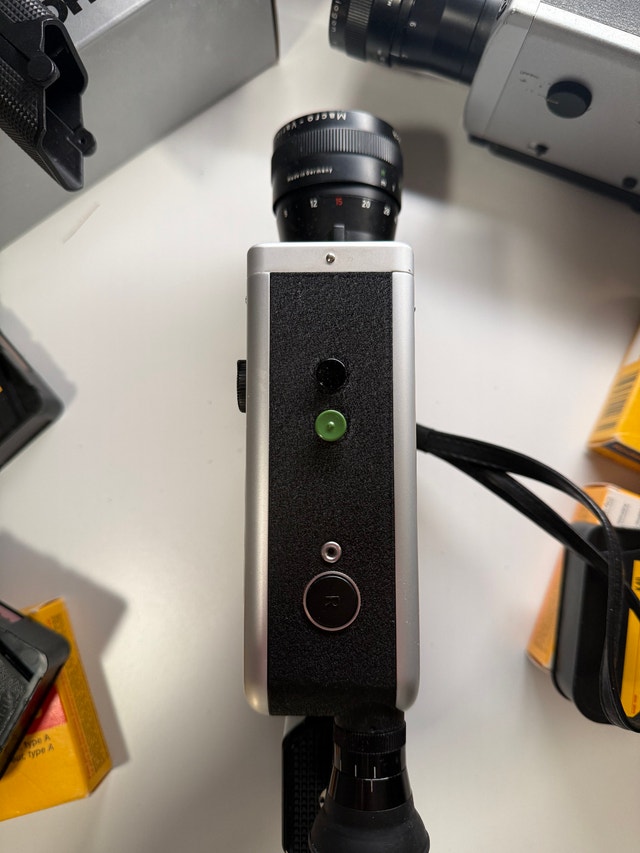 Nizo 561 Macro Super 8 Camera + AA Battery Light Meter Upgrade - photo 5