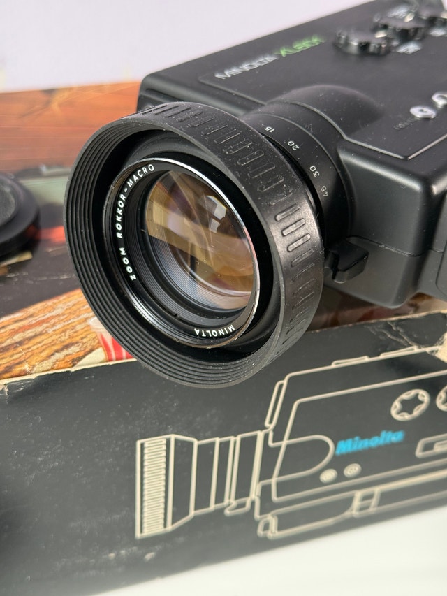 Minolta XL 601 Super 8 Camera with Original Box (Film Tested) - photo 3
