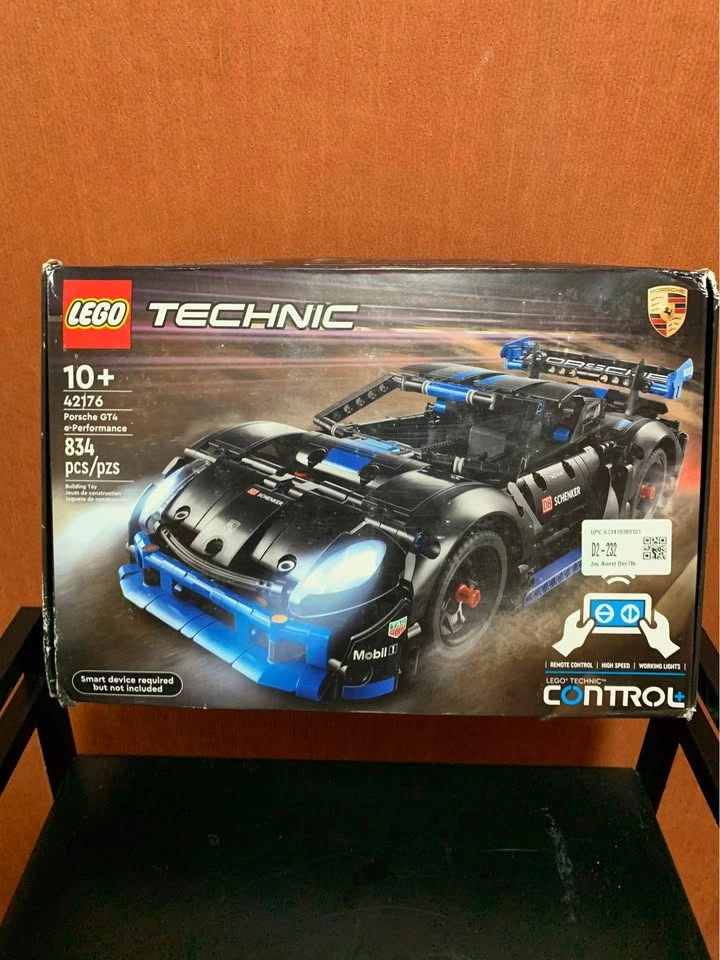 LEGO Technic Porsche GT4 Remote Control 42176