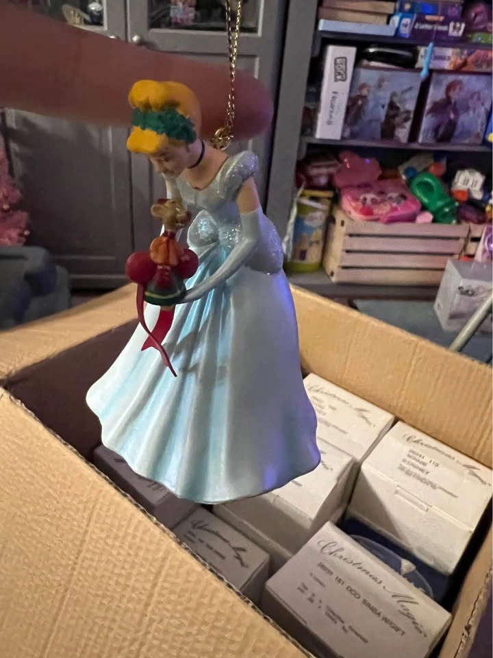 DCO Disney vintage Christmas tree ornament great gift idea. Cind