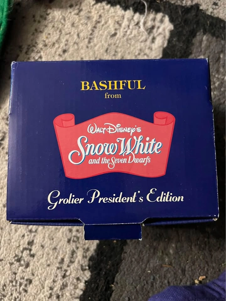 DCO Disney Vintage Christmas Ornament - Bashful Dwarf - photo 2