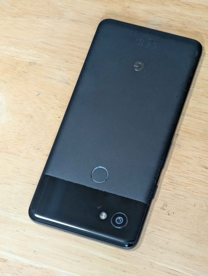 Google Pixel 2 XL 64GB - photo 3