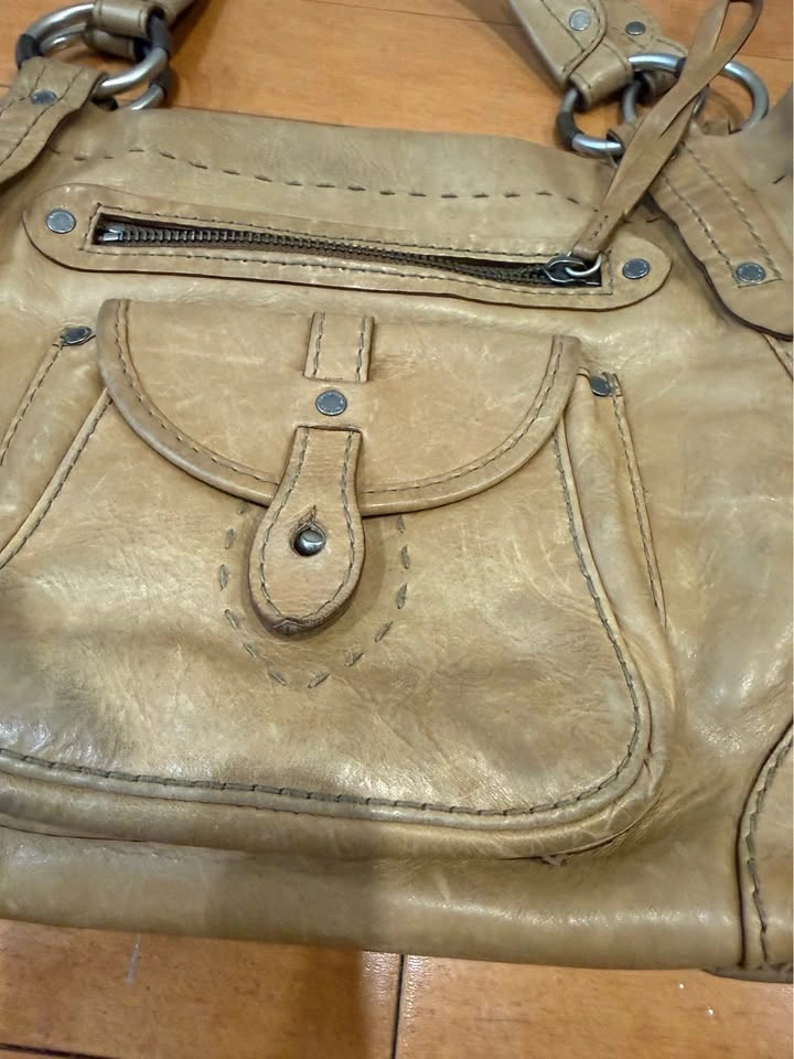 Abercrombie & Fitch Tan Leather Handbag - photo 2