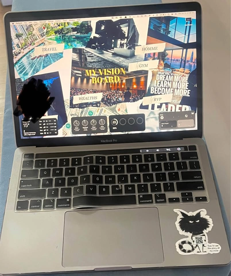 MacBook Pro 13-inch 2020 i7 32GB RAM - photo 2