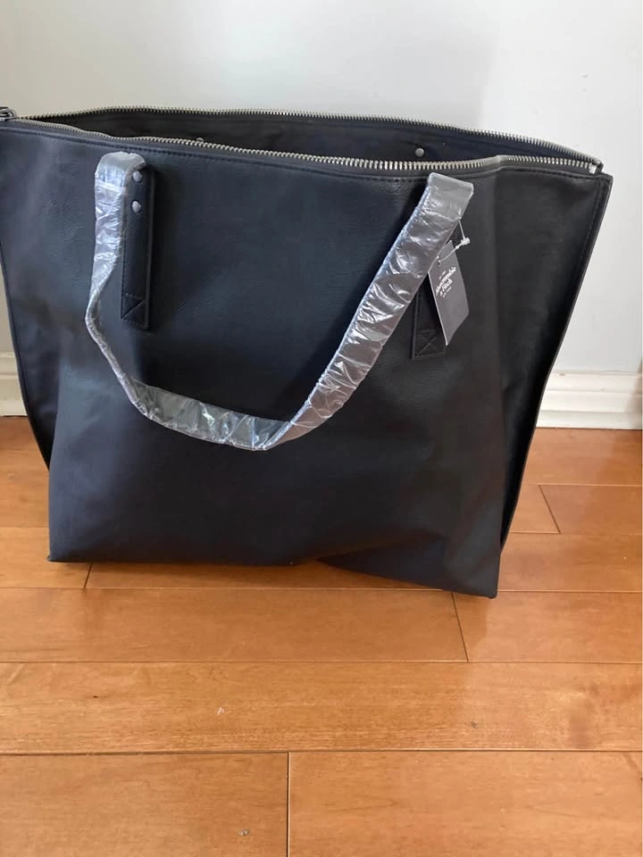 New Abercrombie & Fitch Black Tote Bag - photo 4