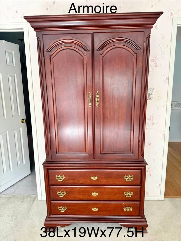 Queen Bedroom Set - Solid Cherry Wood, 6 Pieces, Vintage Gothic - photo 2