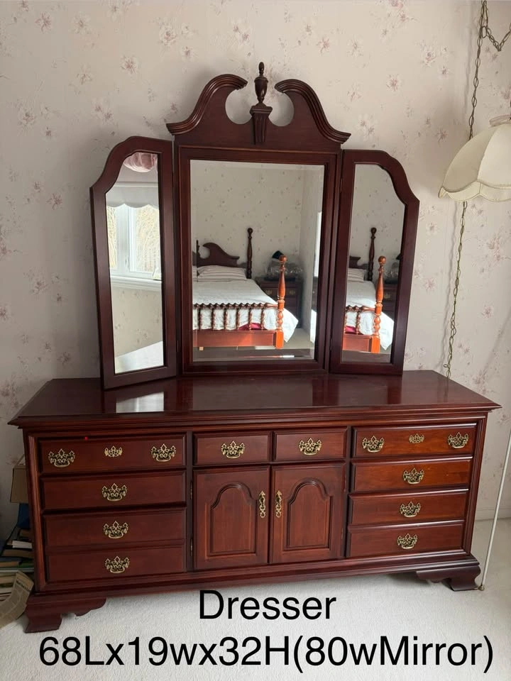 Queen Bedroom Set - Solid Cherry Wood, 6 Pieces, Vintage Gothic - photo 5