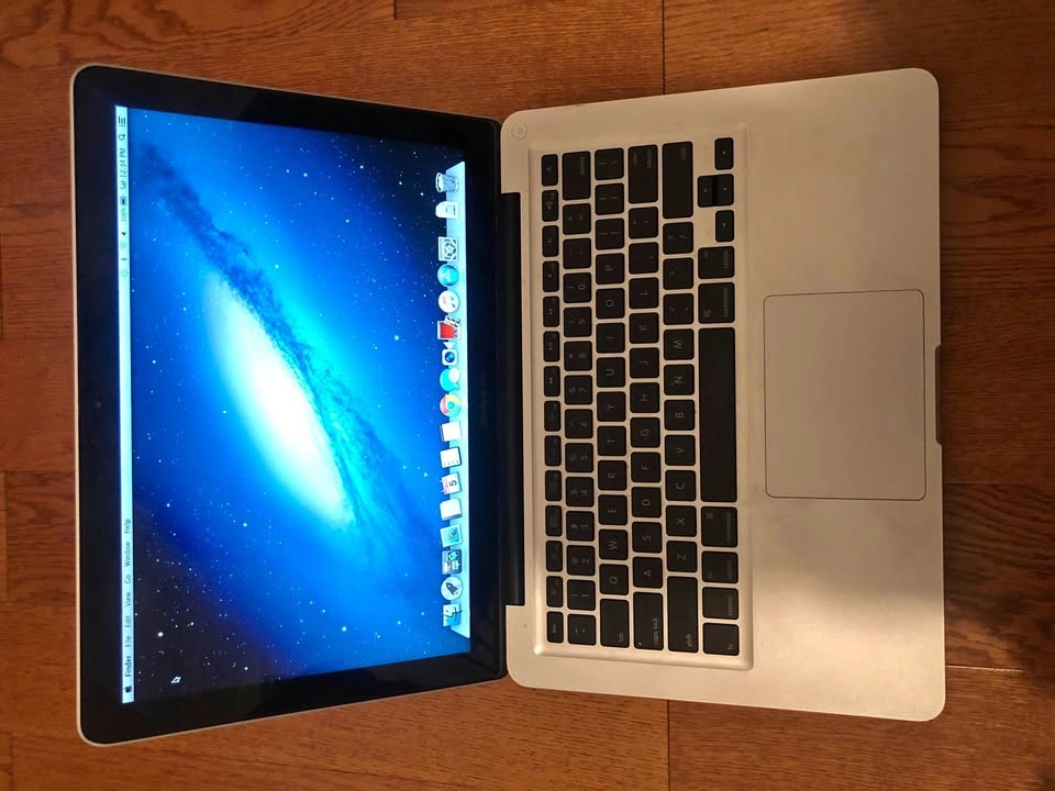 MacBook Pro (13-inch, Mid 2009)