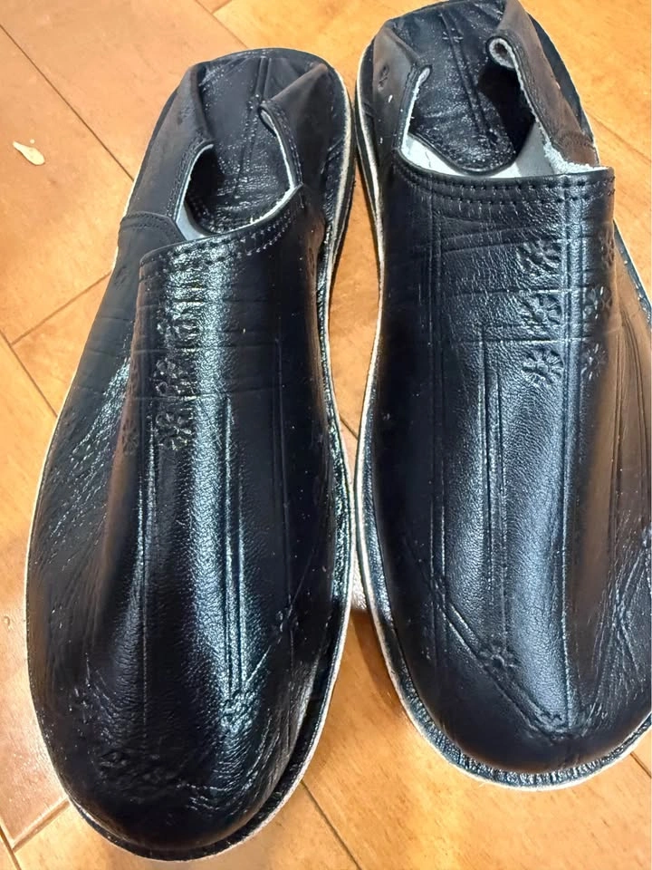 Black Leather Mules Slippers - photo 2