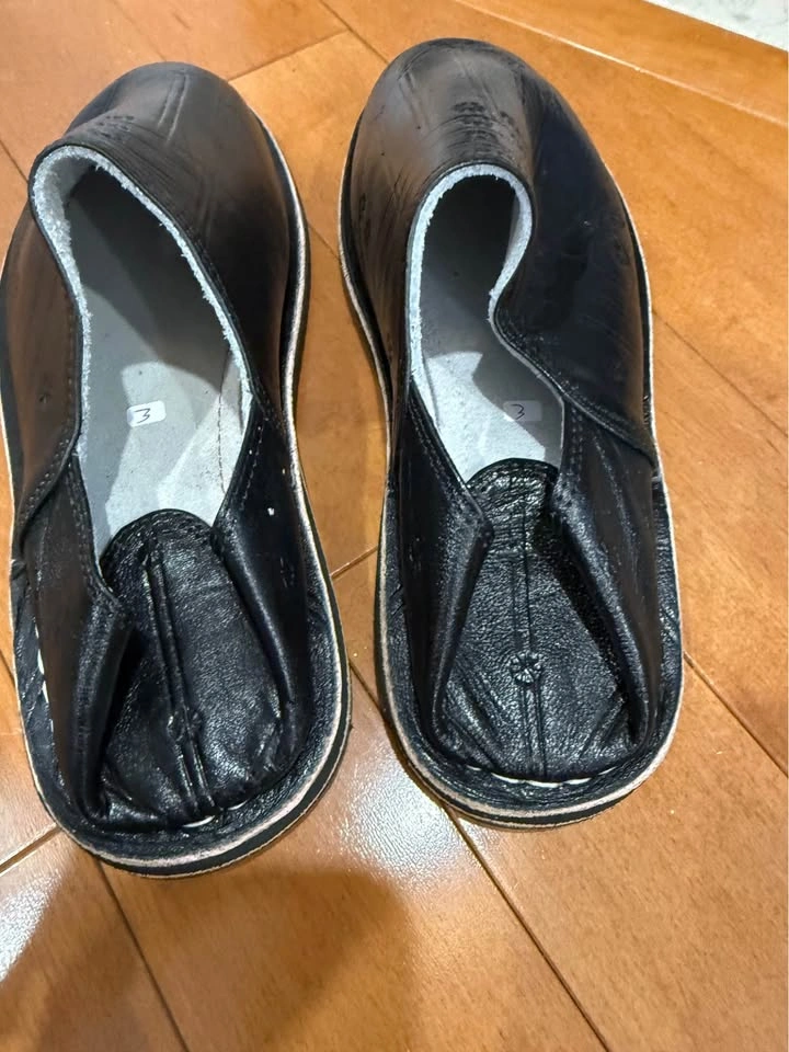 Black Leather Mules Slippers - photo 3