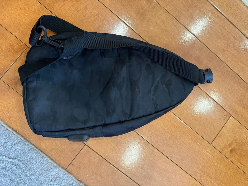 Black Camo Sling Bag - photo 5