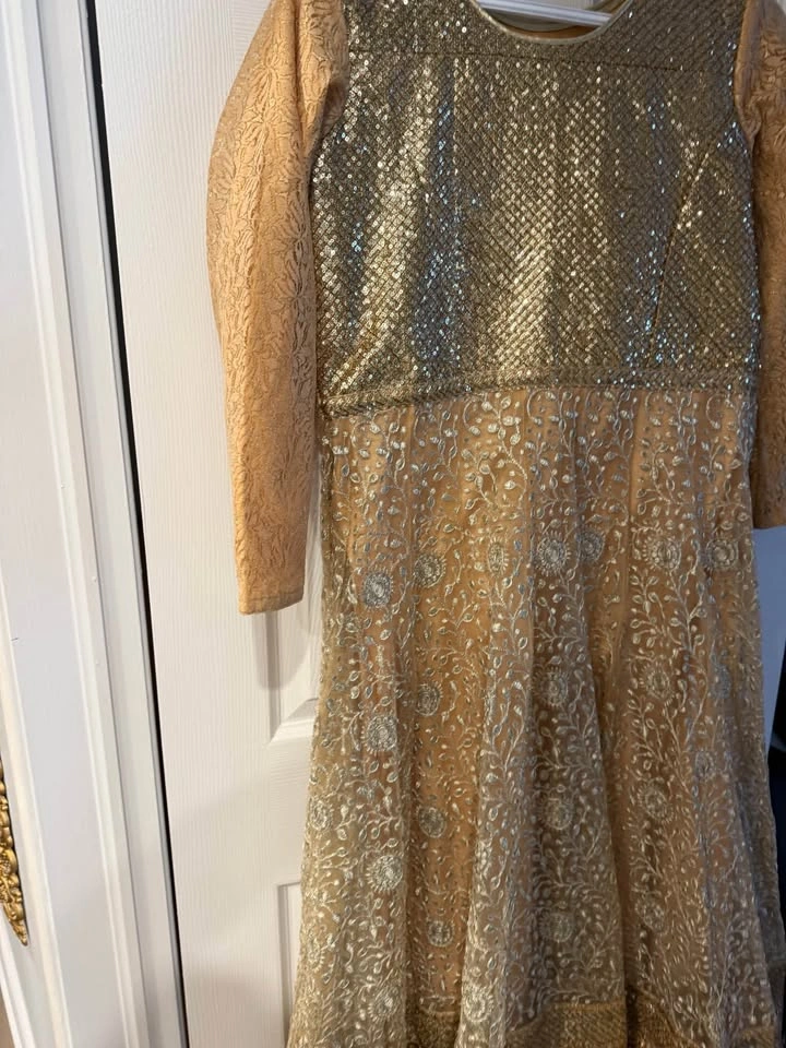Indian outfit Gold Sequin Embroidered Formal Gown - photo 2