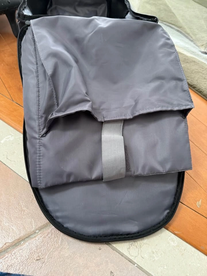 Targus Black and Grey Backpack - photo 5