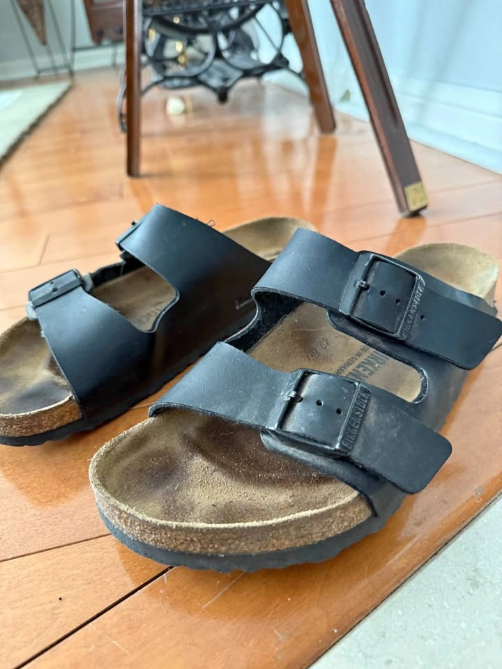 Black Birkenstock Arizona Sandals Size 41