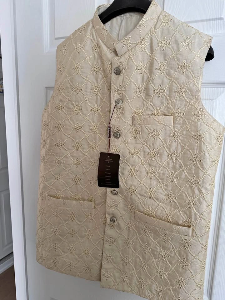 Men's Indian Waistcoat - Size Large Slim