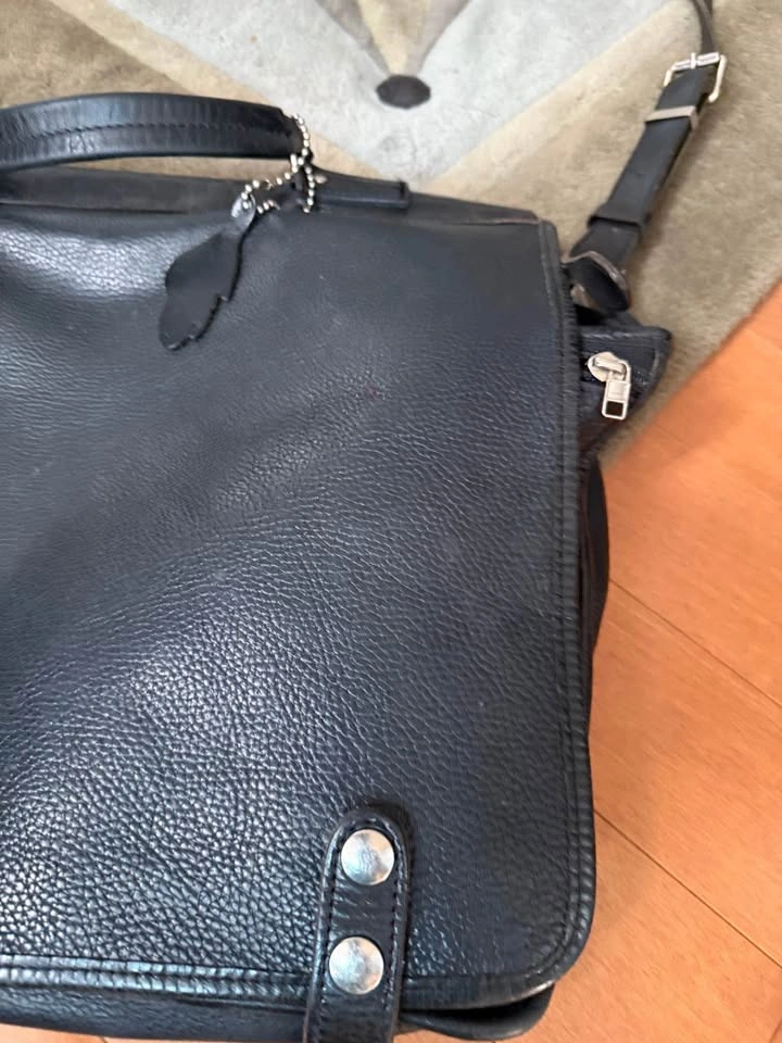 Roots Leather Messenger Bag - photo 2