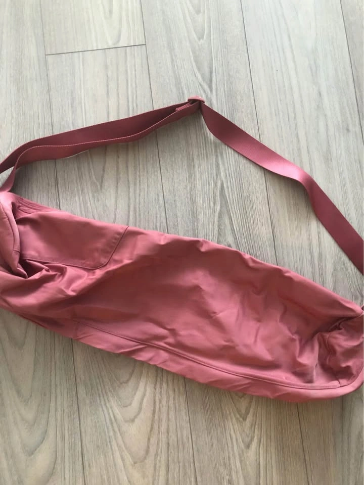 Lululemon Pink Crossbody Bag - photo 3