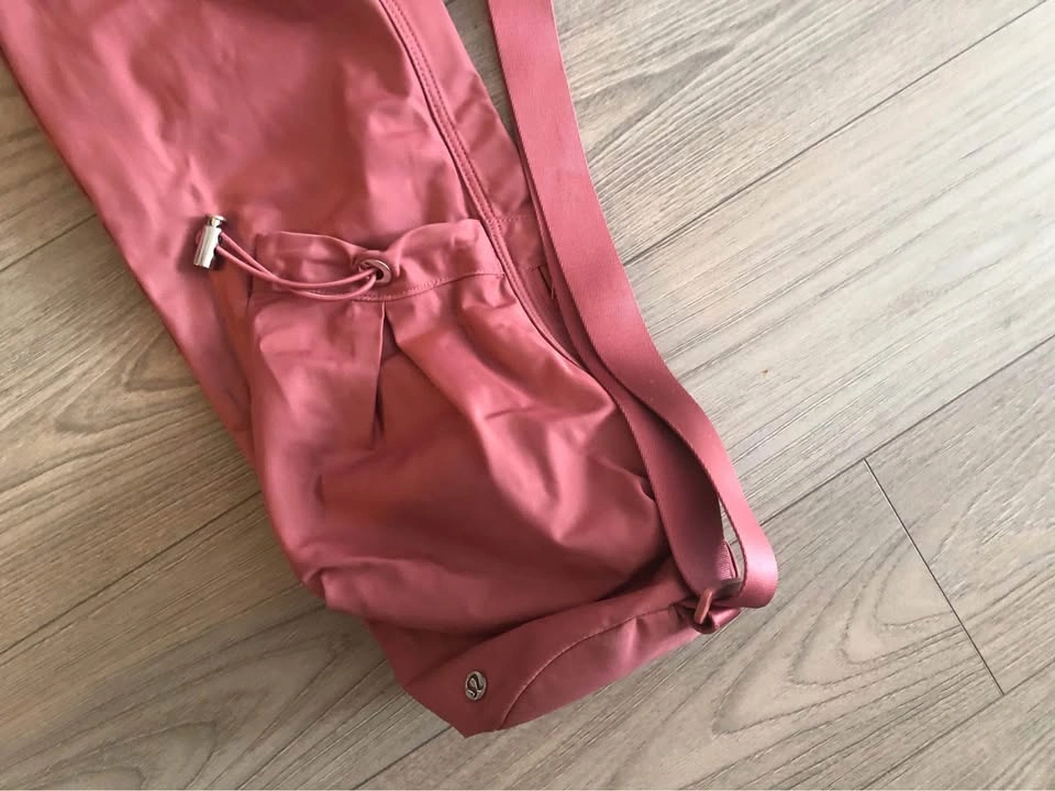 Lululemon Pink Crossbody Bag - photo 4