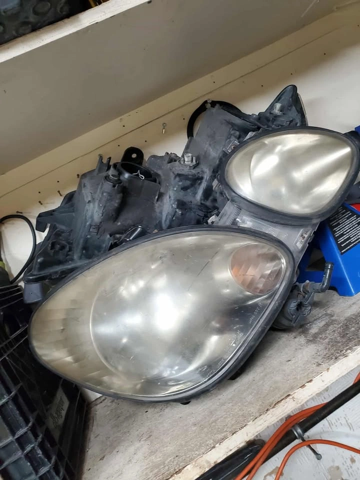 1998-2005 Lexus GS300/GS400 Passenger Headlight - photo 2