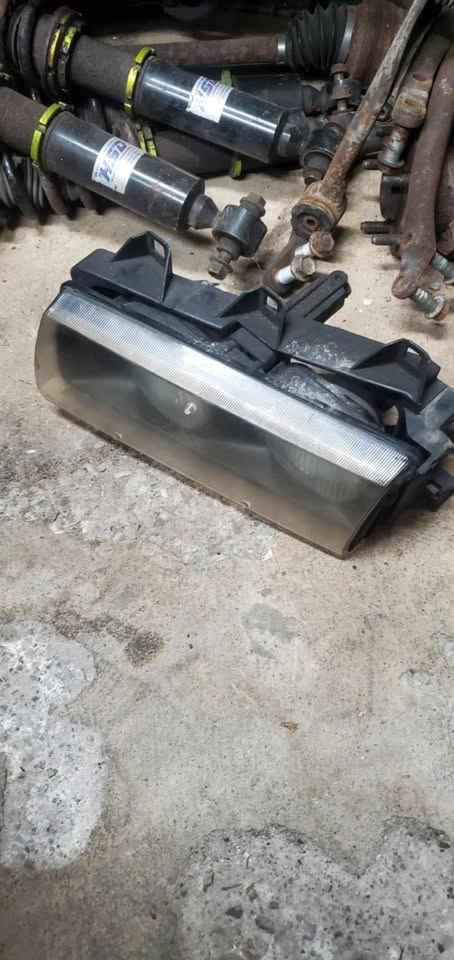 BMW E36 Sedan Headlights - photo 3