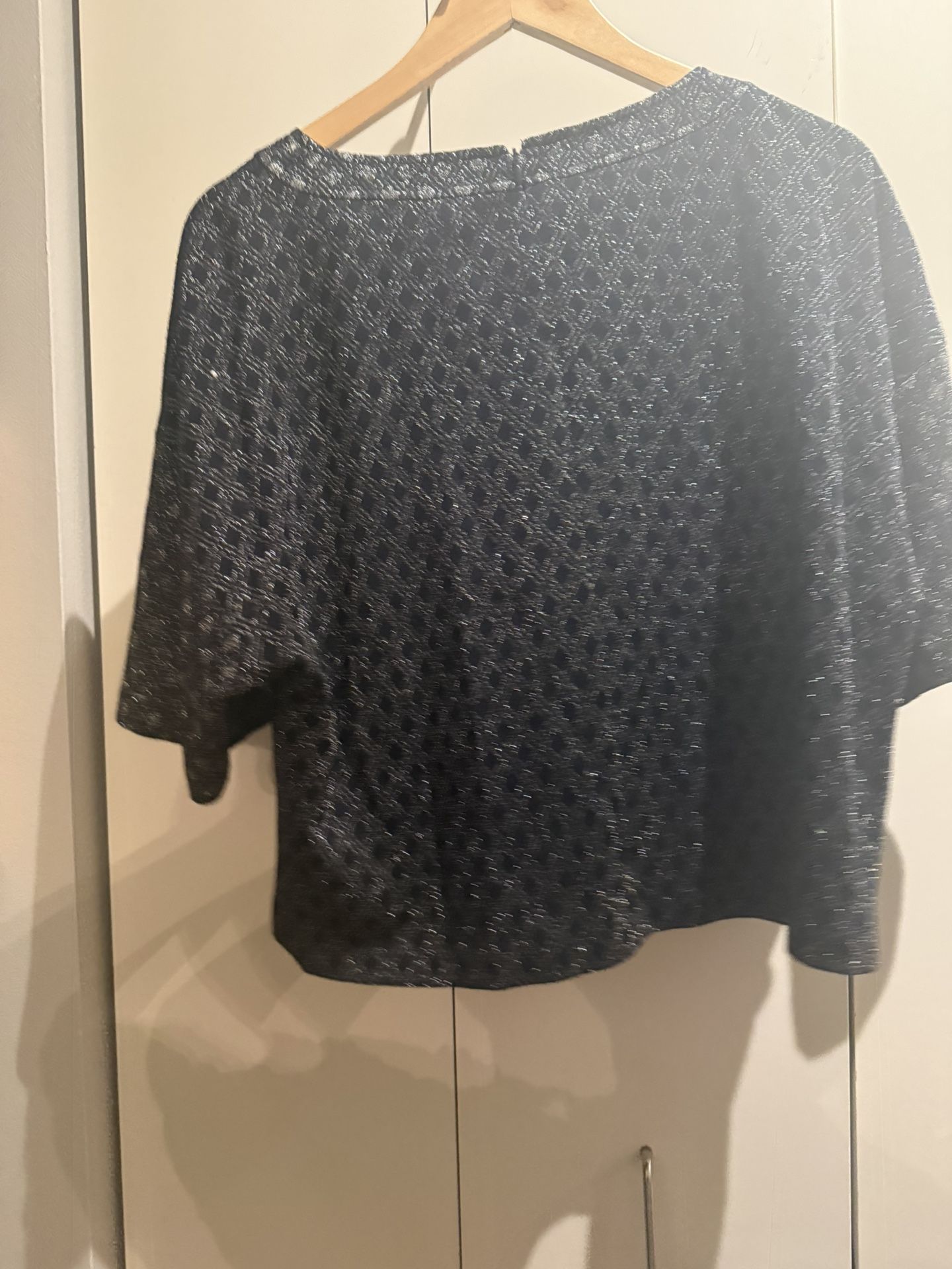 St. John Collection Elegant Midnight Shimmer Blouse - Size L - photo 5