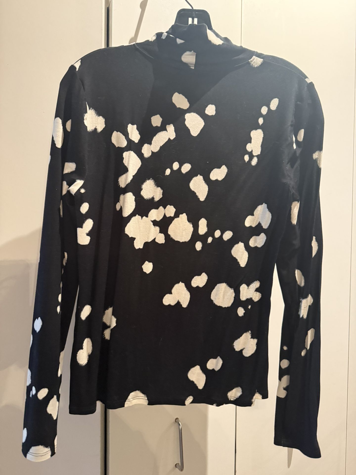 St. John Black & White Patterned Long Sleeve Top - Size M