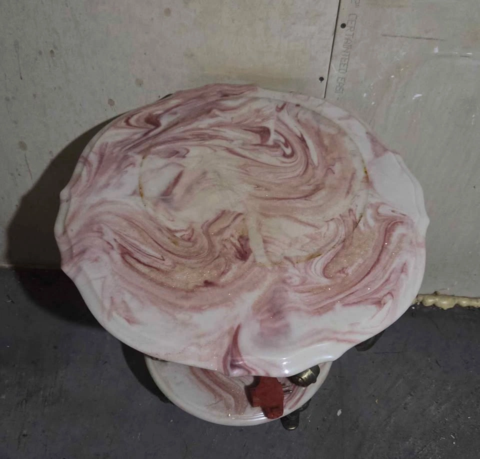 Pair of Vintage Pink Swirl Marble Top Side Table - photo 3