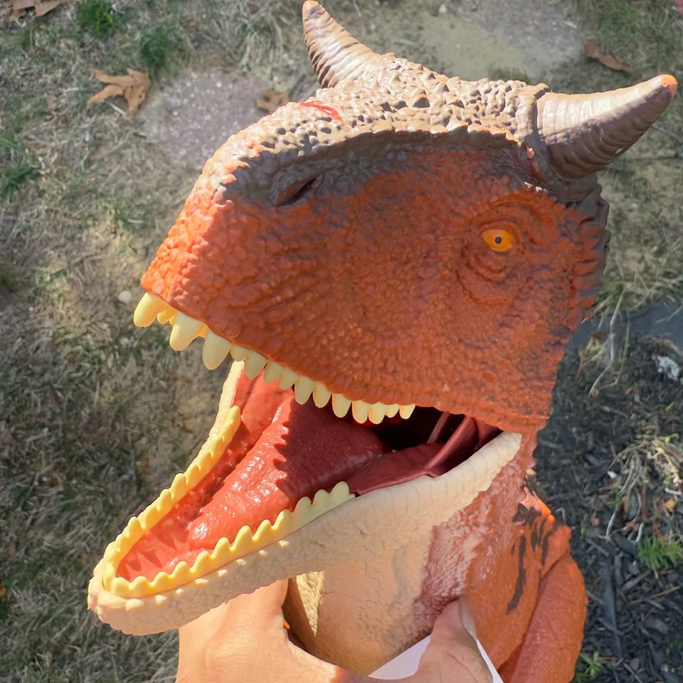 Mattel Jurassic World Camp Cretaceous Super Colossal Carnotaurus - photo 4