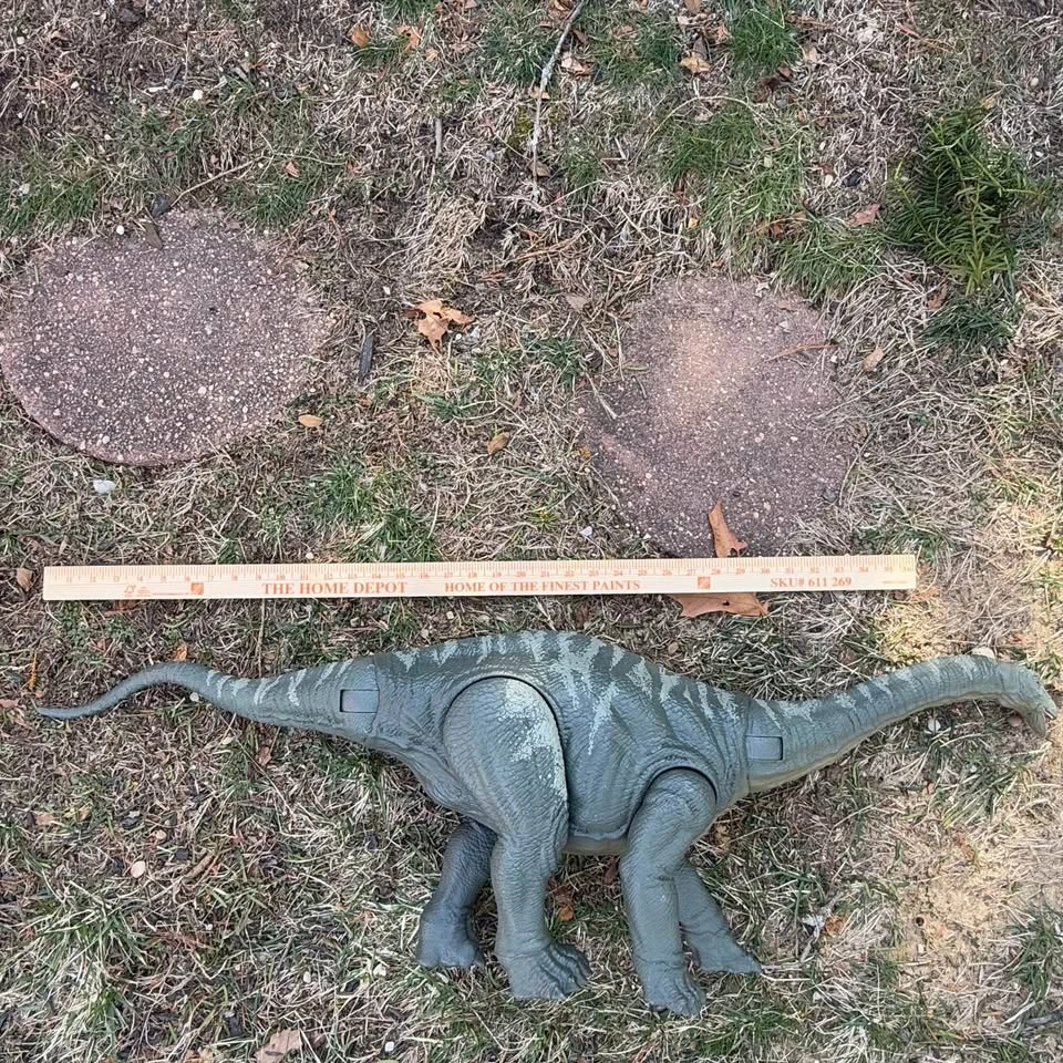 Mattel Jurassic World Legacy Collection Apatosaurus - photo 2