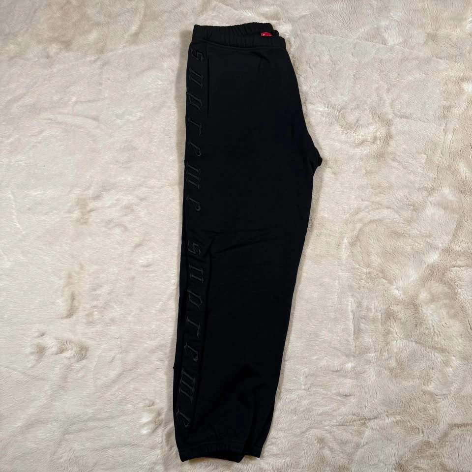 Supreme Raised Embroidery Sweatpant Black (FW21) Mens Large - photo 3