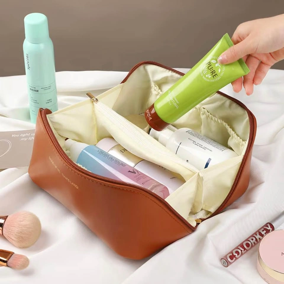 Accordion-Style Travel Makeup Organizer / Toiletry Bag - photo 2