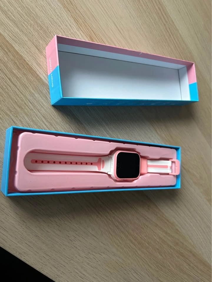 Pink 4G LTE Smart Watch - photo 2