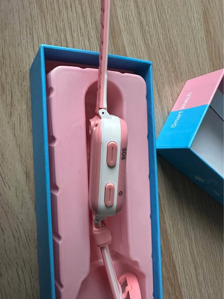 Pink 4G LTE Smart Watch - photo 4