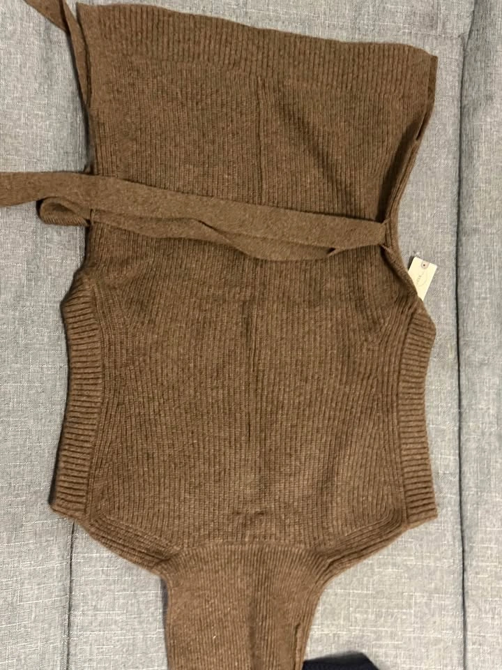 3 Premium Sweaters for Girls - photo 2