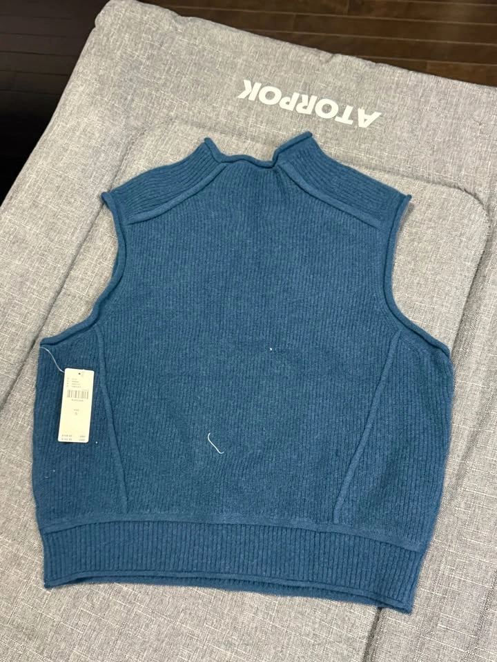 3 Premium Sweaters for Girls - photo 3
