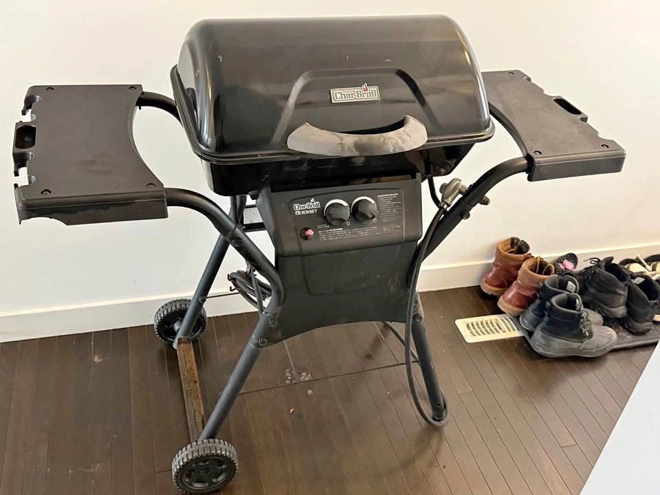 Char-Broil Quickset Portable Gas Grill