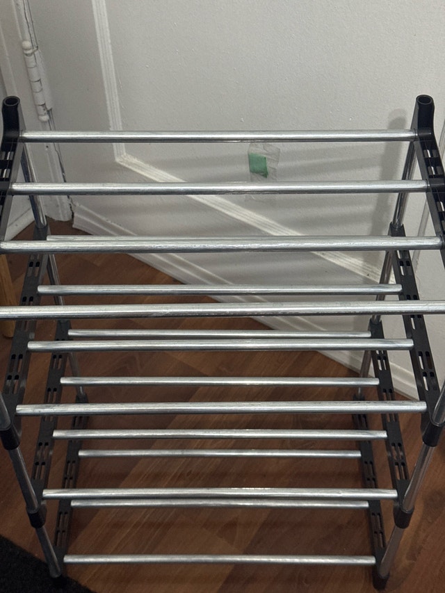 Shoe rack