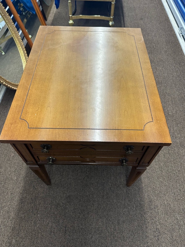 Vintage Dellcraft Side Table ( Dovetail Joints ) - photo 3