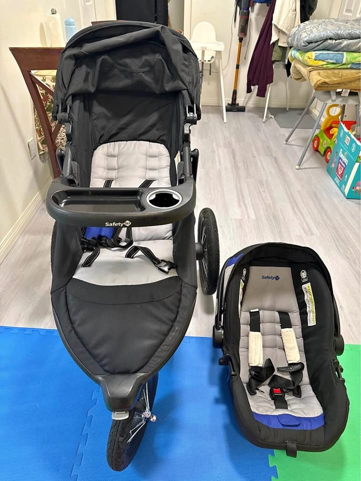 Safety 1st Jogger Stroller with Car Seat