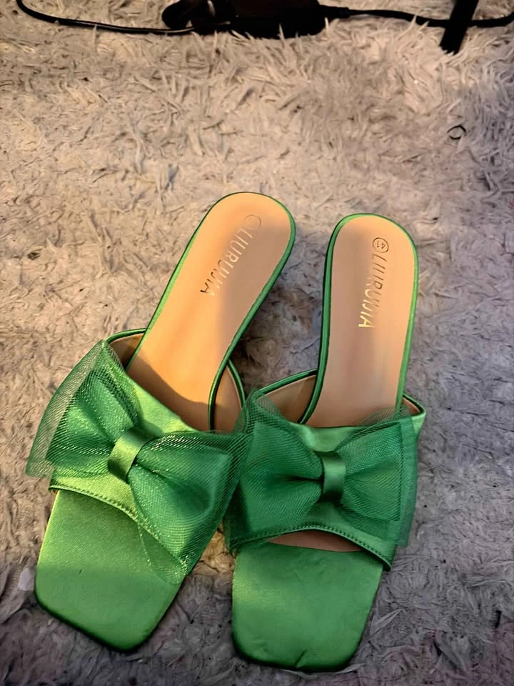 Cute LIURURIA green bow slides size 41