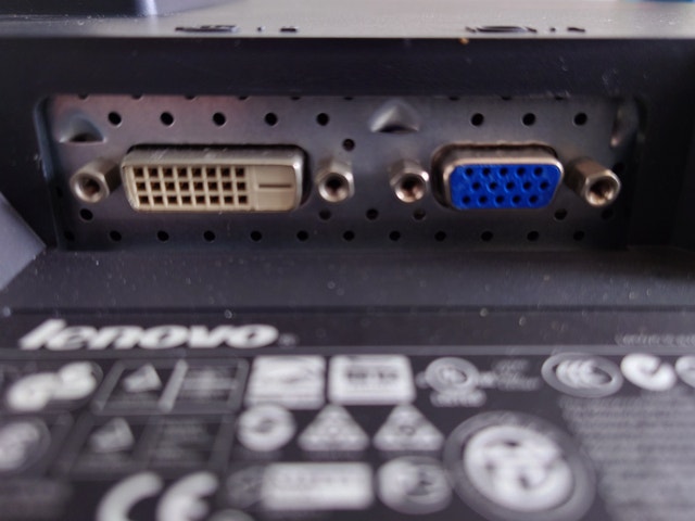 Lenovo 22in Widescreen LCD Monitor - photo 4