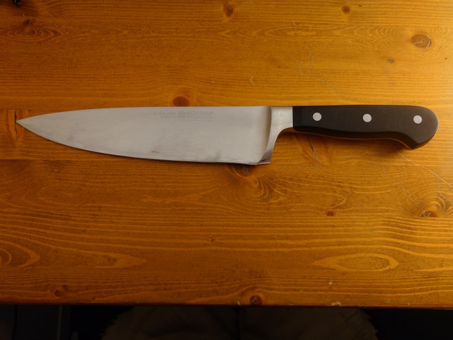WÜSTHOF Classic 8 Inch Chef Knife