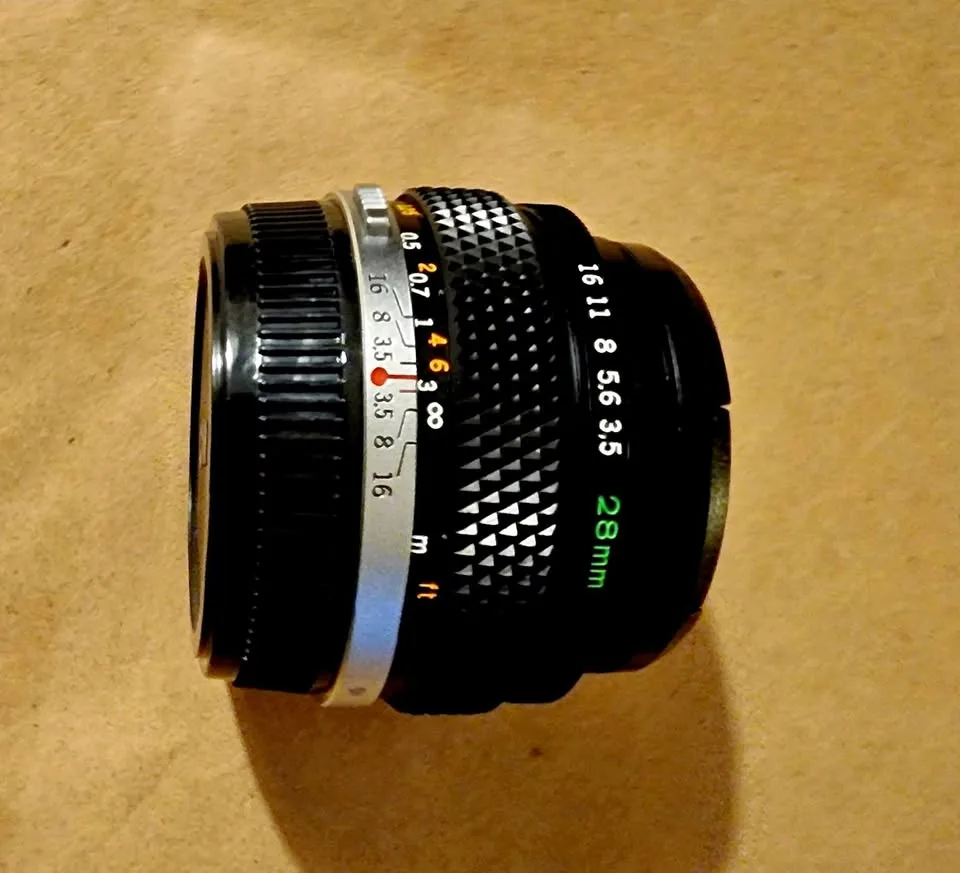 Olympus Zuiko 28mm 3.5 lens thumbnail