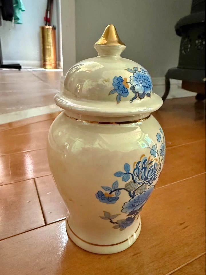 Vintage Sadler England Lusterware Blue Floral Ginger Jar