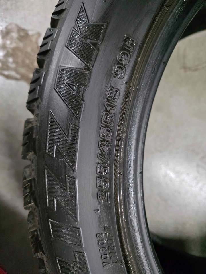 Bridgestone Blizzak 255/45/18 Snow Tires - photo 4